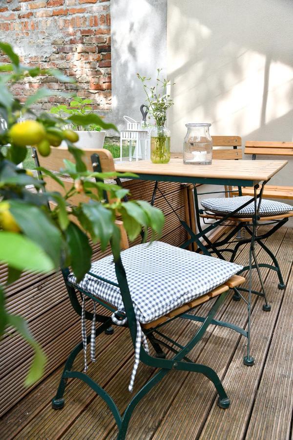 Jethon Studio-Appartement Im Gruenen Bernburg Luaran gambar