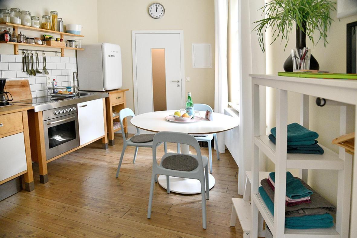 Jethon Studio-Appartement Im Gruenen Bernburg Luaran gambar